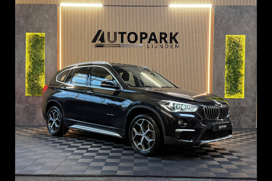 BMW X1 SDrive20i High Executive M-Sport NAP/LED/HuD/SFEERVERLICHTING/CAM/AUTOMAAT