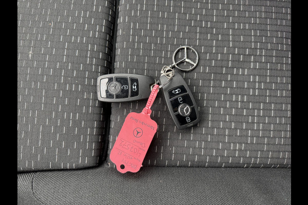 Mercedes-Benz eVito 112 Pro 66kWh Facelift 286km WLTP Snelladen L2H1 Climate Control Adaptieve Cruise Mercedes ME Carplay Camera