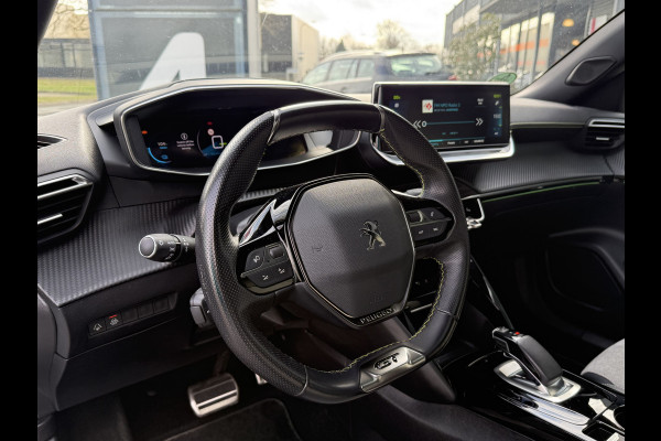 Peugeot e-2008 BWJ 10-2021 | EV GT 136PK Pack 50 kWh | PANO DAK | TREKHAAK | CLIMA | NAVI | CAMERA A | 18'' LMV | PDC 2X | CARPLAY |