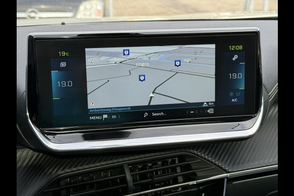 Peugeot e-2008 BWJ 10-2021 | EV GT 136PK Pack 50 kWh | PANO DAK | TREKHAAK | CLIMA | NAVI | CAMERA A | 18'' LMV | PDC 2X | CARPLAY |