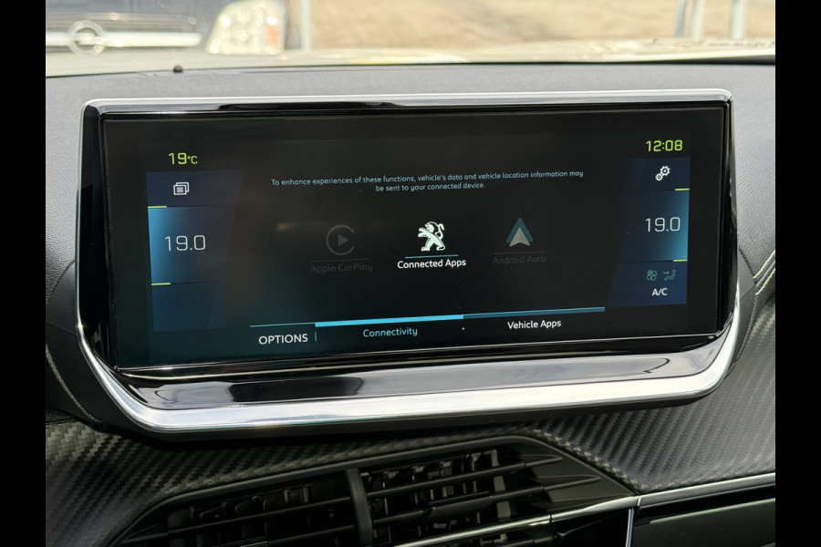 Peugeot e-2008 BWJ 10-2021 | EV GT 136PK Pack 50 kWh | PANO DAK | TREKHAAK | CLIMA | NAVI | CAMERA A | 18'' LMV | PDC 2X | CARPLAY |