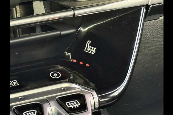 Peugeot e-2008 BWJ 10-2021 | EV GT 136PK Pack 50 kWh | PANO DAK | TREKHAAK | CLIMA | NAVI | CAMERA A | 18'' LMV | PDC 2X | CARPLAY |