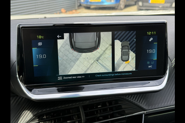 Peugeot e-2008 BWJ 10-2021 | EV GT 136PK Pack 50 kWh | PANO DAK | TREKHAAK | CLIMA | NAVI | CAMERA A | 18'' LMV | PDC 2X | CARPLAY |