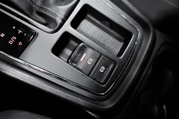 Seat Leon ST 1.0 EcoTSI Style DSG PDC NAVI CarPlay