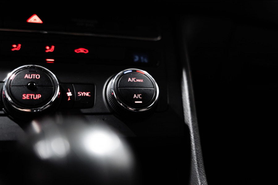 Seat Leon ST 1.0 EcoTSI Style DSG PDC NAVI CarPlay