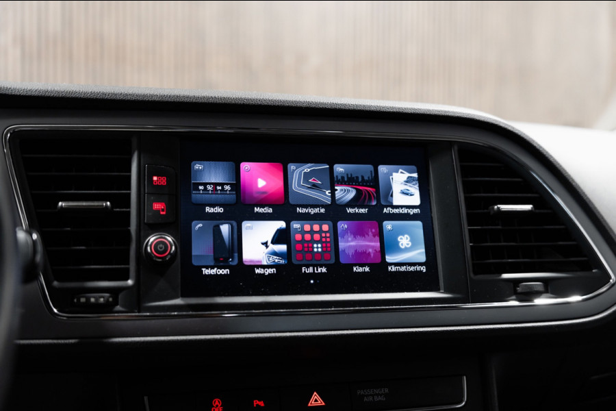 Seat Leon ST 1.0 EcoTSI Style DSG PDC NAVI CarPlay