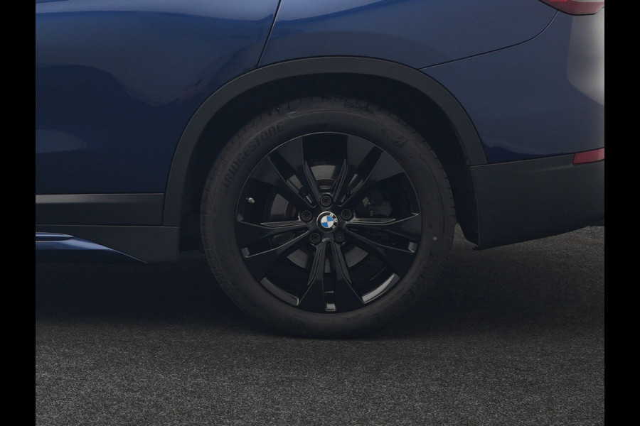 BMW X1 xDrive25e Sportline Plug In Hybrid 221pk Dealer O.H. PHEV | Trekhaak Afn. | Adaptive Cruise | Camera | Sportstoelen Verwarmd | Sfeerverlichting | Keyless | LED Koplampen | Navigatie | DAB |