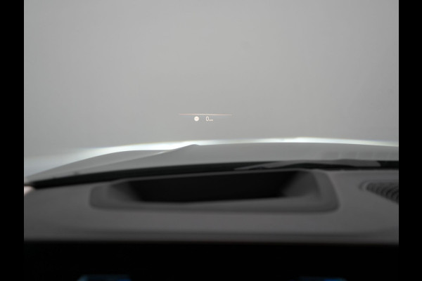 BMW 3 Serie Touring 330e Luxury Line Plug In Hybrid Facelift 293pk Dealer O.H. PHEV | Trekhaak Af Fabriek | Panodak | Head Up | Camera | Harman / Kardon | Lederen Sportstoelen Memory & Verwarmd | Adaptive LED | Widescreen Navi | Stuur Verwarmd | Keyless | Blis | 18"L.M  |