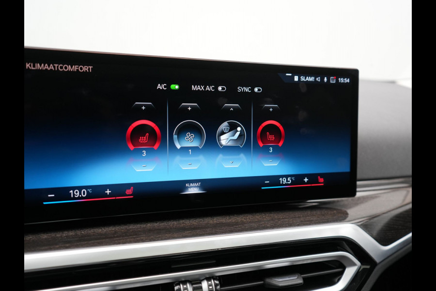 BMW 3 Serie Touring 330e Luxury Line Plug In Hybrid Facelift 293pk Dealer O.H. PHEV | Trekhaak Af Fabriek | Panodak | Head Up | Camera | Harman / Kardon | Lederen Sportstoelen Memory & Verwarmd | Adaptive LED | Widescreen Navi | Stuur Verwarmd | Keyless | Blis | 18"L.M  |