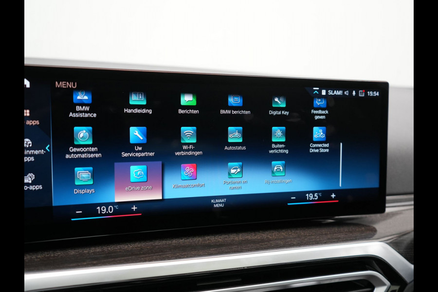 BMW 3 Serie Touring 330e Luxury Line Plug In Hybrid Facelift 293pk Dealer O.H. PHEV | Trekhaak Af Fabriek | Panodak | Head Up | Camera | Harman / Kardon | Lederen Sportstoelen Memory & Verwarmd | Adaptive LED | Widescreen Navi | Stuur Verwarmd | Keyless | Blis | 18"L.M  |