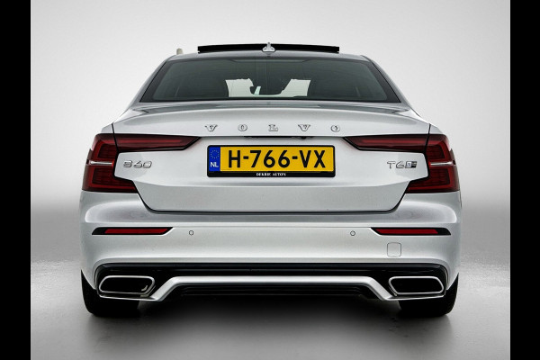 Volvo S60 2.0 T6 AWD R-Design 340PK / Harman Kardon / Lederen Int / Panorama schuifdak / Navi / Cruise-adaptief / Trekhaak / Carplay / Apk 04-2026