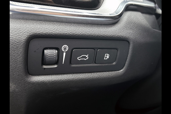 Volvo S60 2.0 T6 AWD R-Design 340PK / Harman Kardon / Lederen Int / Panorama schuifdak / Navi / Cruise-adaptief / Trekhaak / Carplay / Apk 04-2026