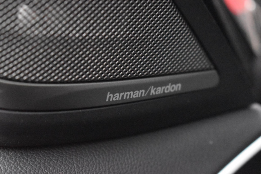 BMW 5 Serie 530e M-Sport Lane Pano Camera 20" HK