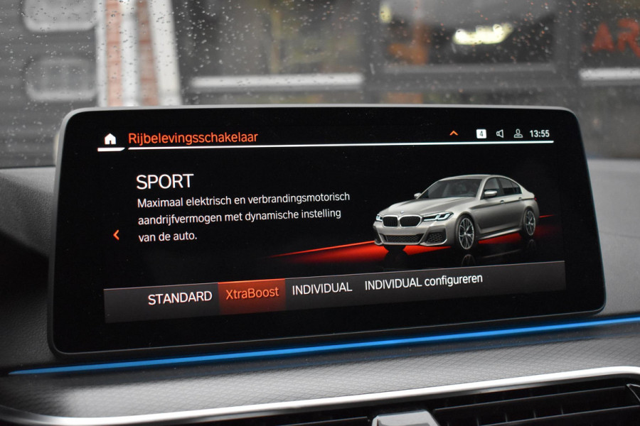 BMW 5 Serie 530e M-Sport Lane Pano Camera 20" HK