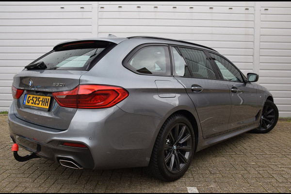 BMW 5 Serie Touring 530i High Executive*M-pakket*Pano*Trekhaak*Stoelventilatie*132Dkm*2019*
