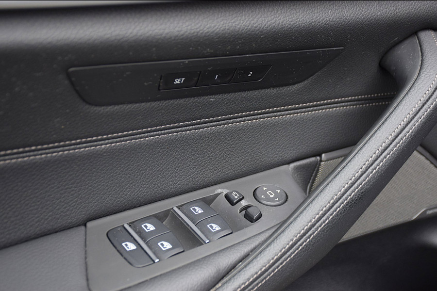 BMW 5 Serie Touring 530i High Executive*M-pakket*Pano*Trekhaak*Stoelventilatie*132Dkm*2019*