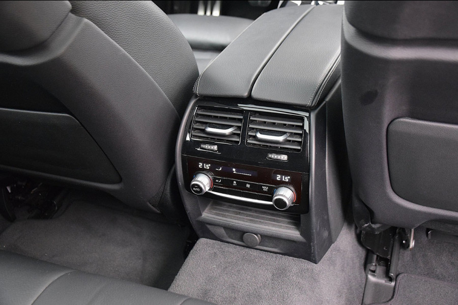 BMW 5 Serie Touring 530i High Executive*M-pakket*Pano*Trekhaak*Stoelventilatie*132Dkm*2019*