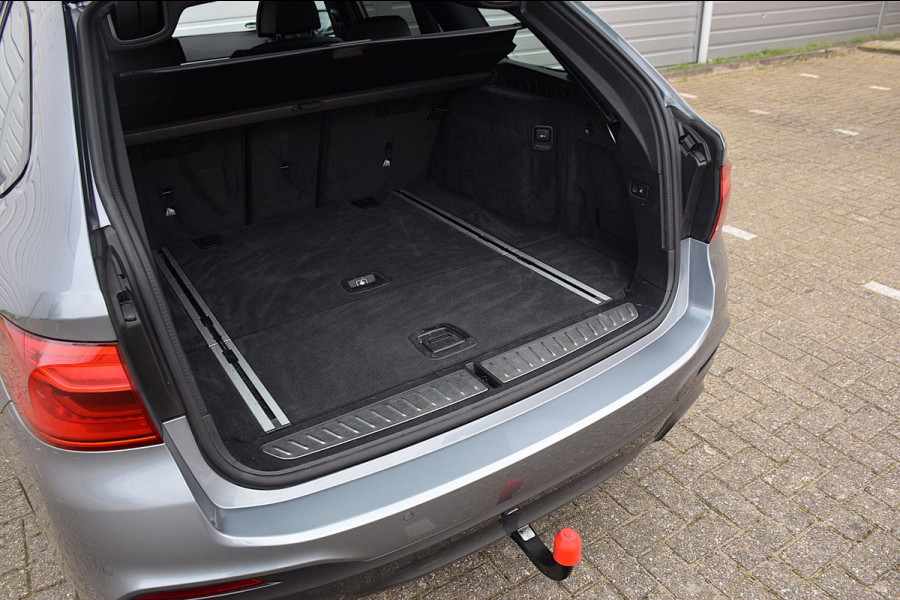 BMW 5 Serie Touring 530i High Executive*M-pakket*Pano*Trekhaak*Stoelventilatie*132Dkm*2019*