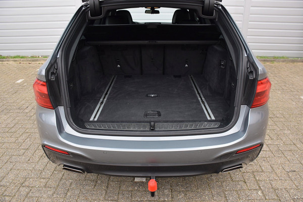 BMW 5 Serie Touring 530i High Executive*M-pakket*Pano*Trekhaak*Stoelventilatie*132Dkm*2019*
