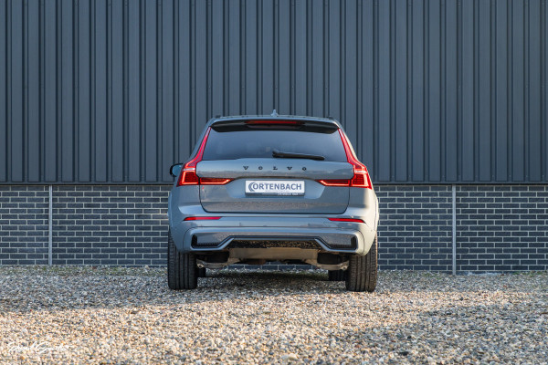 Volvo XC60 2.0 T8 Plug-in hybrid AWD Ultimate Dark Long range | Luchtvering | Bowers&Wilkins | Zwenkbare trekhaak | Panorama dak | Wol interieur |