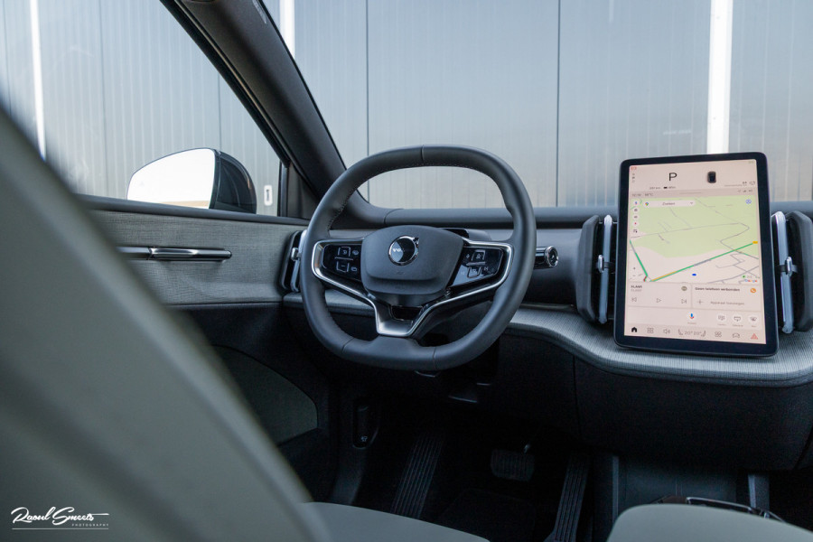 Volvo EX30 Cross Country Twin Motor Performance Ultra 69 kWh | Nieuw | Adaptieve cruise | Panorama dak | Harman Kardon | Memory | Blis |