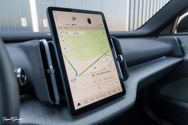 Volvo EX30 Cross Country Twin Motor Performance Ultra 69 kWh | Nieuw | Adaptieve cruise | Panorama dak | Harman Kardon | Memory | Blis |