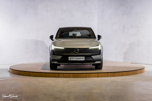 Volvo EX30 Cross Country Twin Motor Performance Ultra 69 kWh | Nieuw | Adaptieve cruise | Panorama dak | Harman Kardon | Memory | Blis |