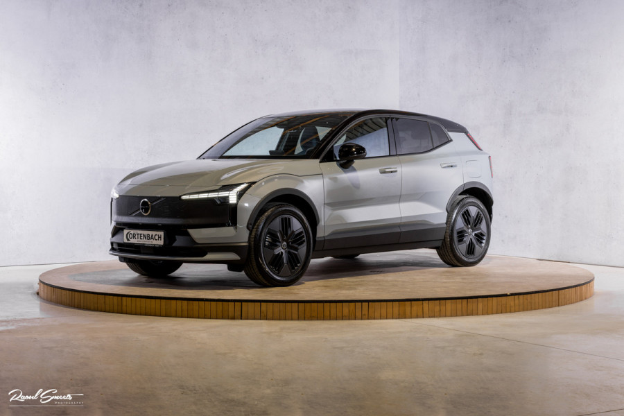 Volvo EX30 Cross Country Twin Motor Performance Ultra 69 kWh | Nieuw | Adaptieve cruise | Panorama dak | Harman Kardon | Memory | Blis |