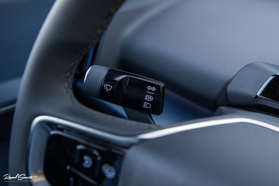 Volvo EX30 Cross Country Twin Motor Performance Ultra 69 kWh | Nieuw | Adaptieve cruise | Panorama dak | Harman Kardon | Memory | Blis |