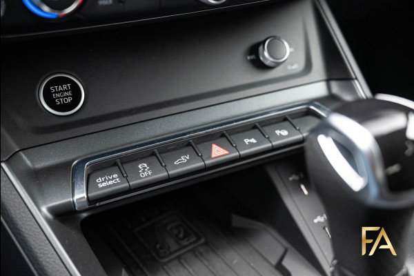 Audi Q3 Sportback 45 TFSI e S Line Panodak|Volleder|20Inch|Sonos|Sfeer