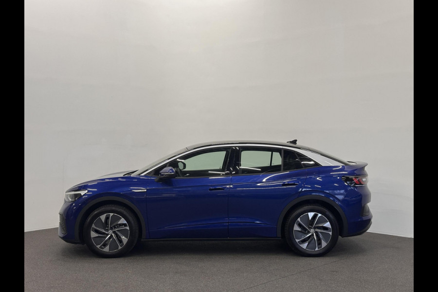 Volkswagen ID.5 Pro 77 kWh Airco ECC Warmtepomp PDC VA Navi Carplay Adaptive Cruise Control 19" Ambiente Verlichting Stoelverwarming