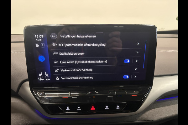 Volkswagen ID.5 Pro 77 kWh Airco ECC Warmtepomp PDC VA Navi Carplay Adaptive Cruise Control 19" Ambiente Verlichting Stoelverwarming