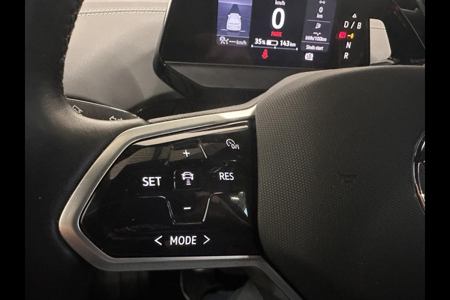 Volkswagen ID.5 Pro 77 kWh Airco ECC Warmtepomp PDC VA Navi Carplay Adaptive Cruise Control 19" Ambiente Verlichting Stoelverwarming