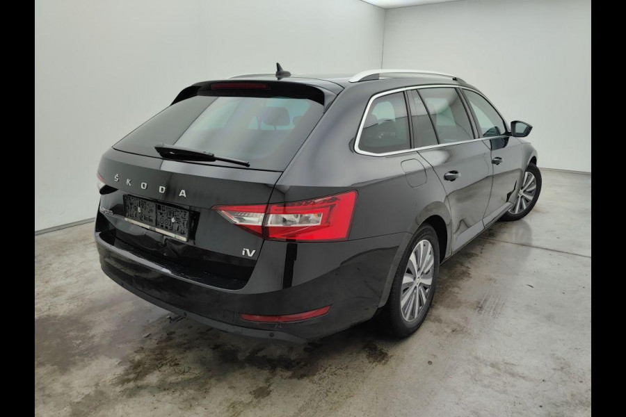 Škoda Superb 1.4 TSI iV Business Edition Plus Vol leder Airco ECC Navi Carplay PDC VA+ Camera Cruise Control Elek. stoel + verwarming
