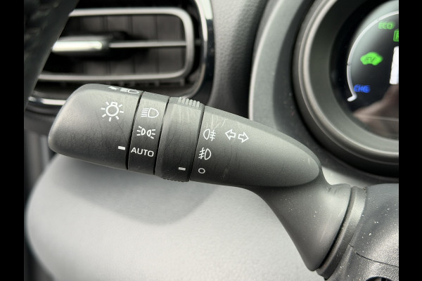 Toyota Yaris 1.5 Hybrid Dynamic | 8.250 km | PDC V+A | Dodehoek detectie | Rijklaar!!!