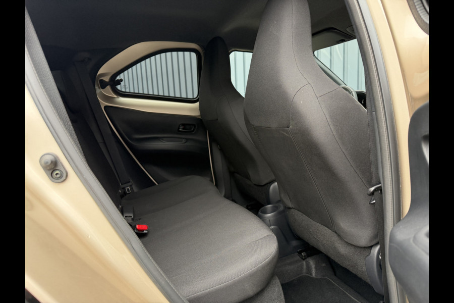 Toyota Aygo X 1.0 VVT-i S-CVT Premium | 6.000 km | PDC V+A | Clima | Rijklaar!!