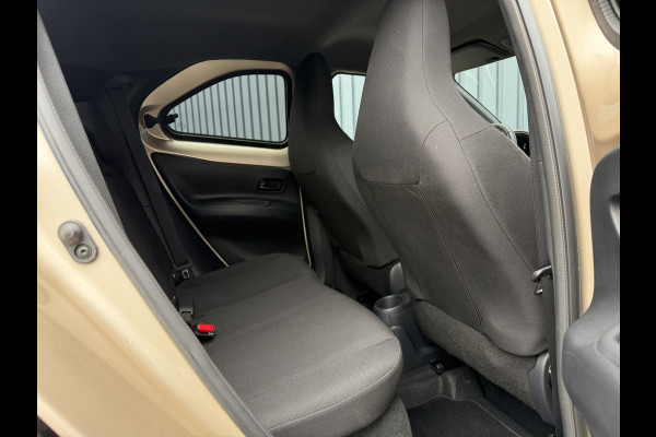 Toyota Aygo X 1.0 VVT-i S-CVT Premium | 6.000 km | PDC V+A | Clima | Rijklaar!!