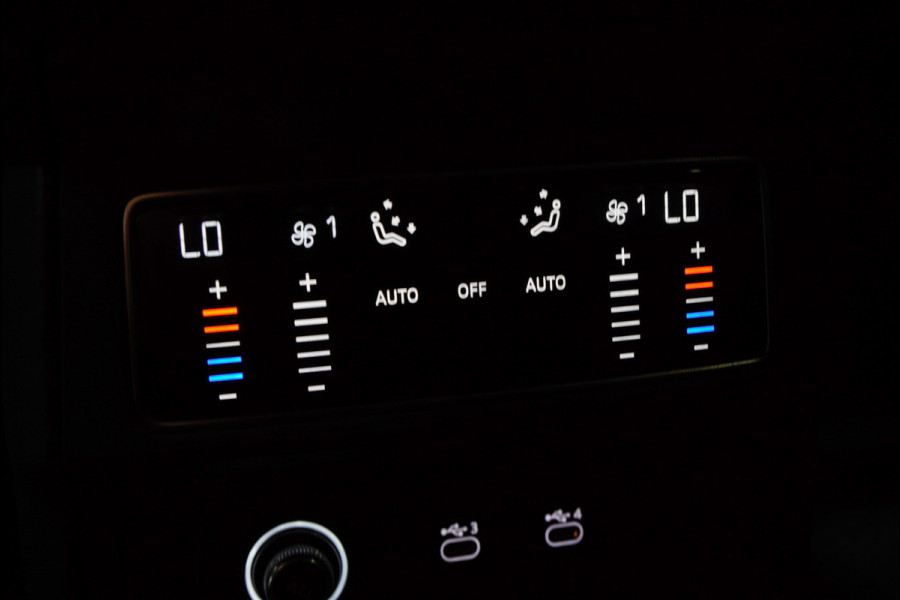 Lamborghini Urus 4.0 V8 HUD Panodak Leder Ceramic Keyless ACC 360 Camera B&O Massage Alcantara hemel Elektr. achterklep Elektr. verstelbare stoelen met memory Stoel & Stuurverwarming Navi PDC Climate LM velgen