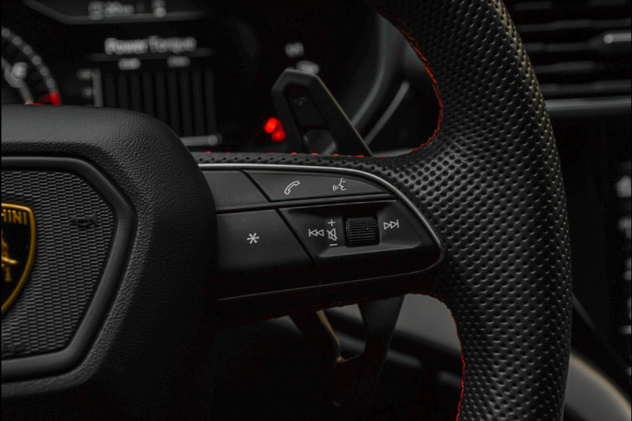 Lamborghini Urus 4.0 V8 HUD Panodak Leder Ceramic Keyless ACC 360 Camera B&O Massage Alcantara hemel Elektr. achterklep Elektr. verstelbare stoelen met memory Stoel & Stuurverwarming Navi PDC Climate LM velgen