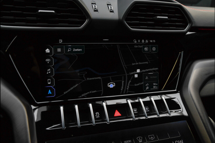 Lamborghini Urus 4.0 V8 HUD Panodak Leder Ceramic Keyless ACC 360 Camera B&O Massage Alcantara hemel Elektr. achterklep Elektr. verstelbare stoelen met memory Stoel & Stuurverwarming Navi PDC Climate LM velgen
