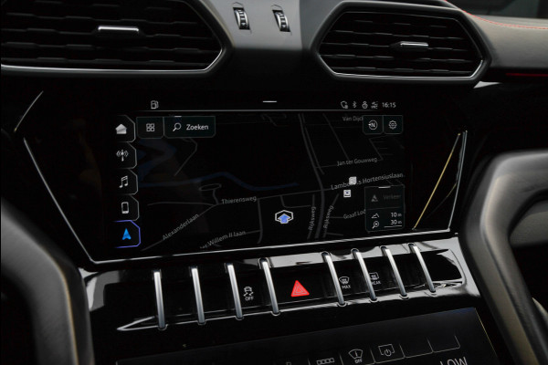 Lamborghini Urus 4.0 V8 HUD Panodak Leder Ceramic Keyless ACC 360 Camera B&O Massage Alcantara hemel Elektr. achterklep Elektr. verstelbare stoelen met memory Stoel & Stuurverwarming Navi PDC Climate LM velgen