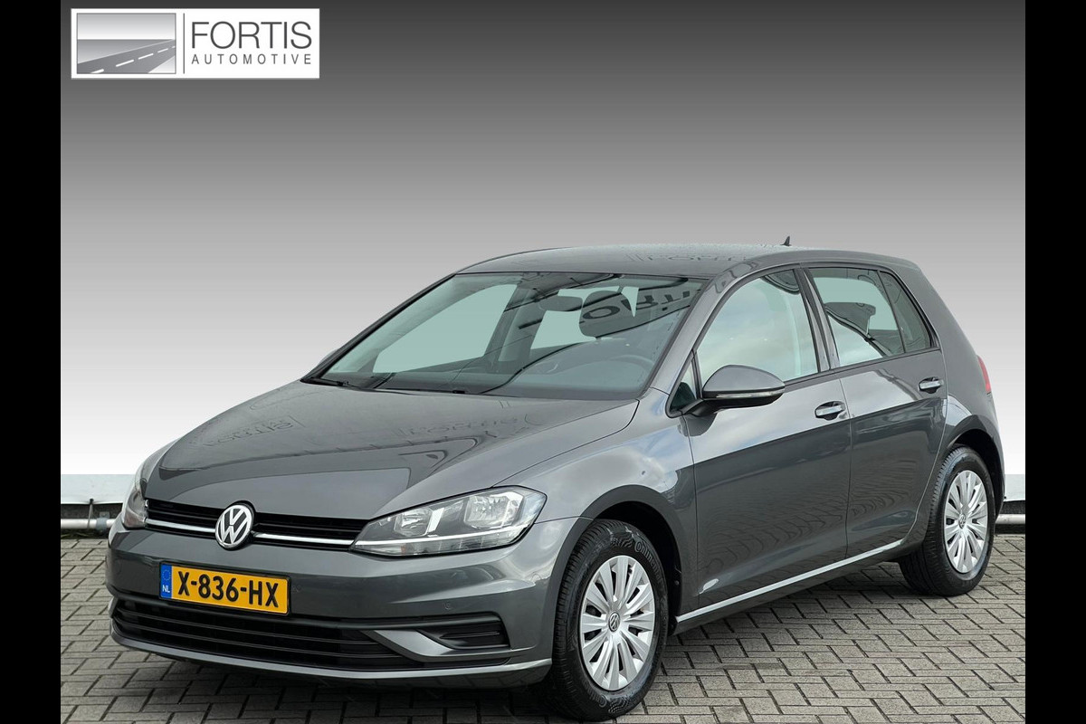 Volkswagen Golf 1.0 TSI Trendline CARPLAY | CAMERA | NAVI |