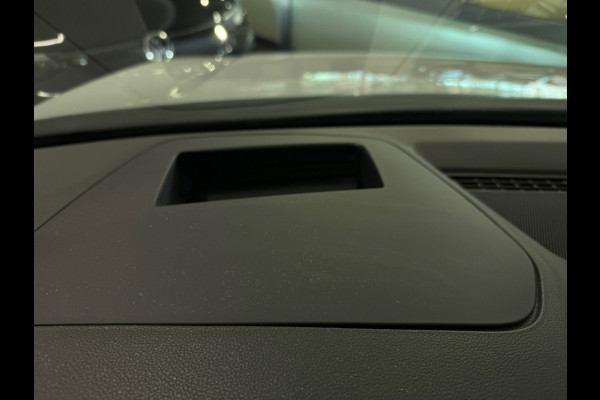 Volkswagen Golf 2.0 TSI R 4M Performance Pano|HuD|H/K|Akrapovic