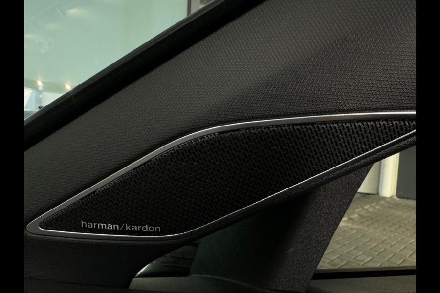 Volkswagen Golf 2.0 TSI R 4M Performance Pano|HuD|H/K|Akrapovic