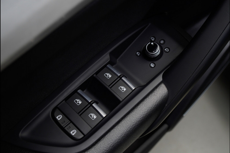 Audi Q5 50 TFSIe quattro PlugIn Line Competition Panodak HUD B&O Navi Elektr. achterklep Climate LM velgen PDC BTW auto