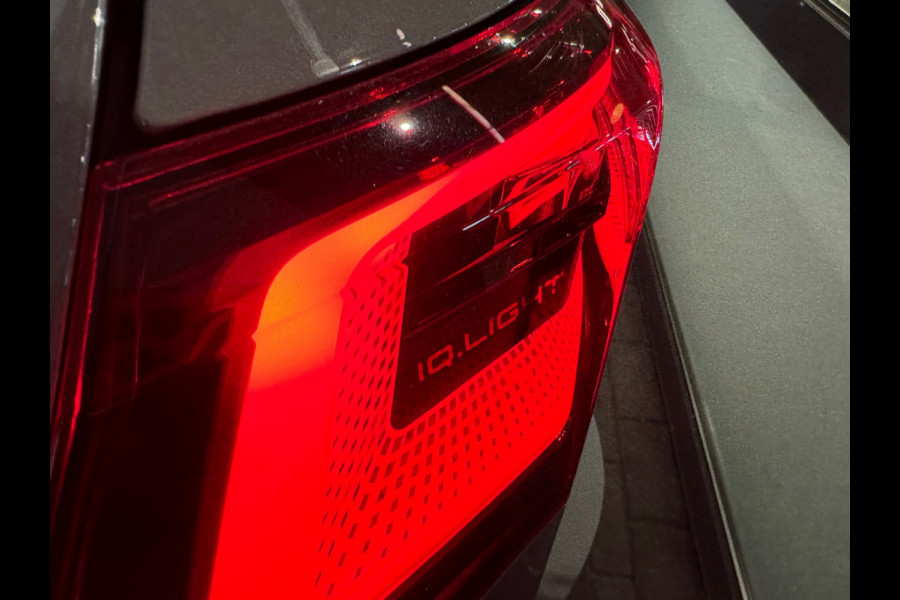 Volkswagen Golf 2.0 TSI GTI Pano|H/K|IQ|Sfeer|Memory|CarPlay