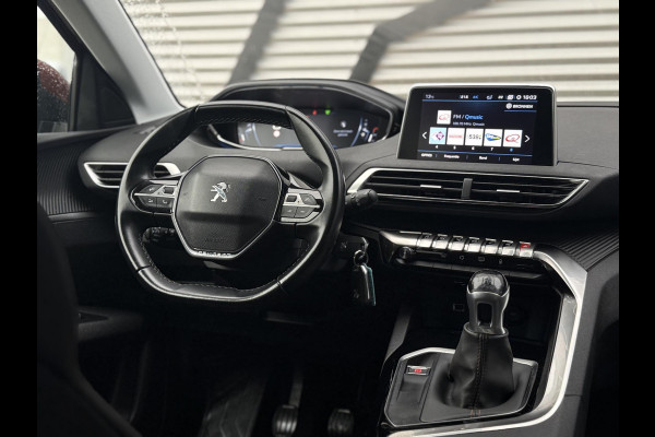 Peugeot 3008 1.2 PureTech Executive 2e Eigenaar|Navi|D-riem v.v. in 2023|Carplay|Trekhaak|Camera|Clima|Cruise|N.A.P|APK tot 11-2027