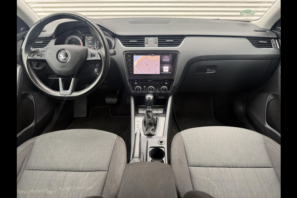 Škoda Octavia Combi 1.5 TSI Greentech Style Business Navi|Camera|Trekhaak|Clima|Cruise|Carplay|PDC|Stoelverwarming|N.A.P|APK tot 02-2027