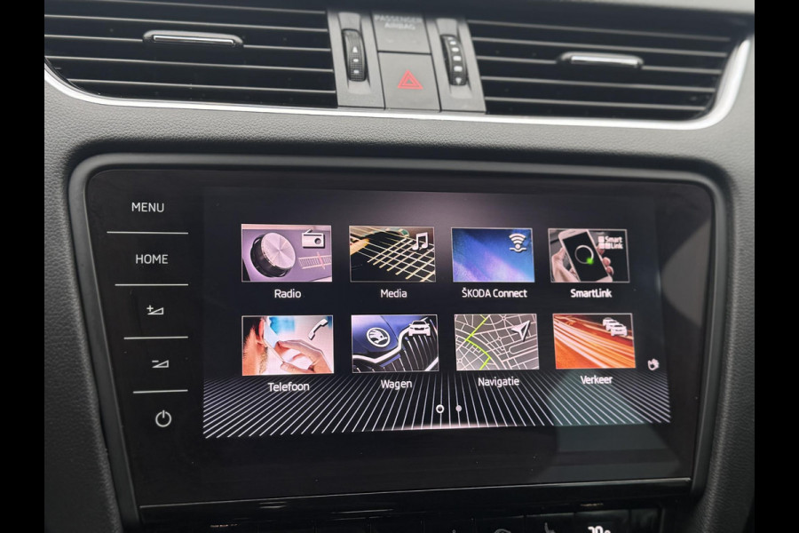 Škoda Octavia Combi 1.5 TSI Greentech Style Business Navi|Camera|Trekhaak|Clima|Cruise|Carplay|PDC|Stoelverwarming|N.A.P|APK tot 02-2027