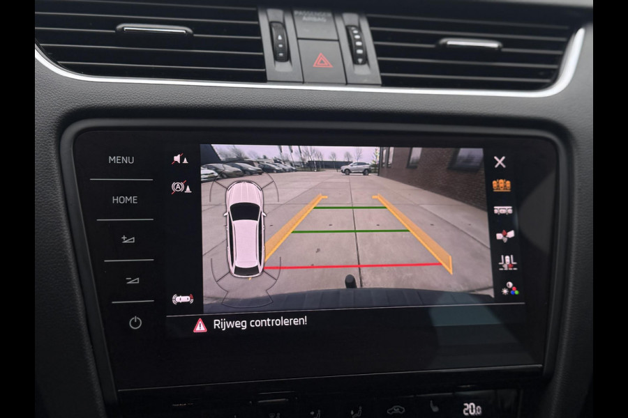 Škoda Octavia Combi 1.5 TSI Greentech Style Business Navi|Camera|Trekhaak|Clima|Cruise|Carplay|PDC|Stoelverwarming|N.A.P|APK tot 02-2027